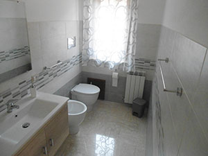 bagno primo piano